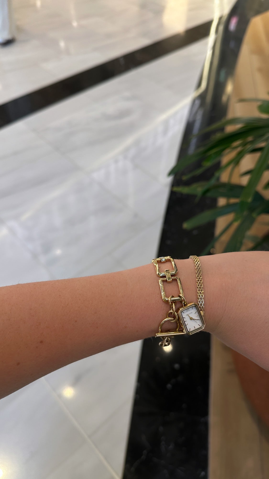 Timeless chain Gold